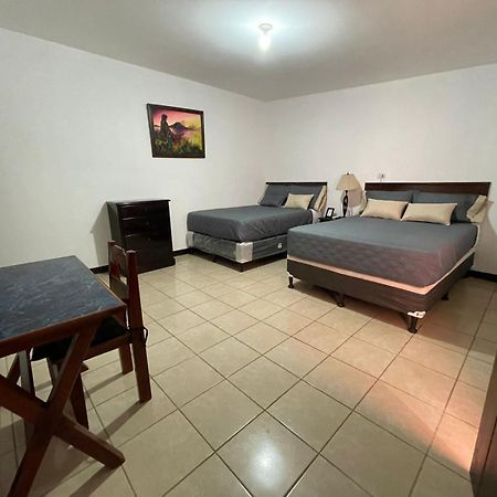 ريتالهوليو Judys Home - Bed And Breakfast الغرفة الصورة